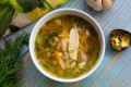 Как приготовить легкий куриный суп с зеленым горошком