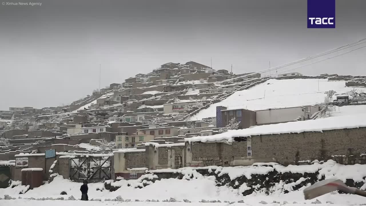 Снегопады и дожди в Афганистане унесли жизни более 60 человек