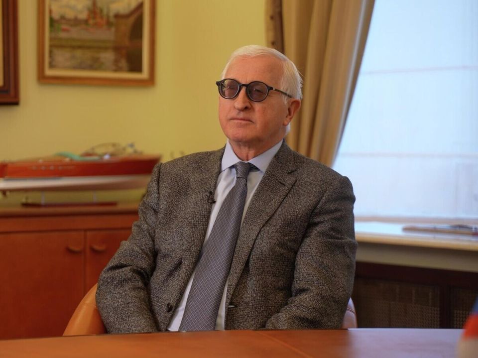 ���� � �����: ������ ���� ������������� � �������� ��������������