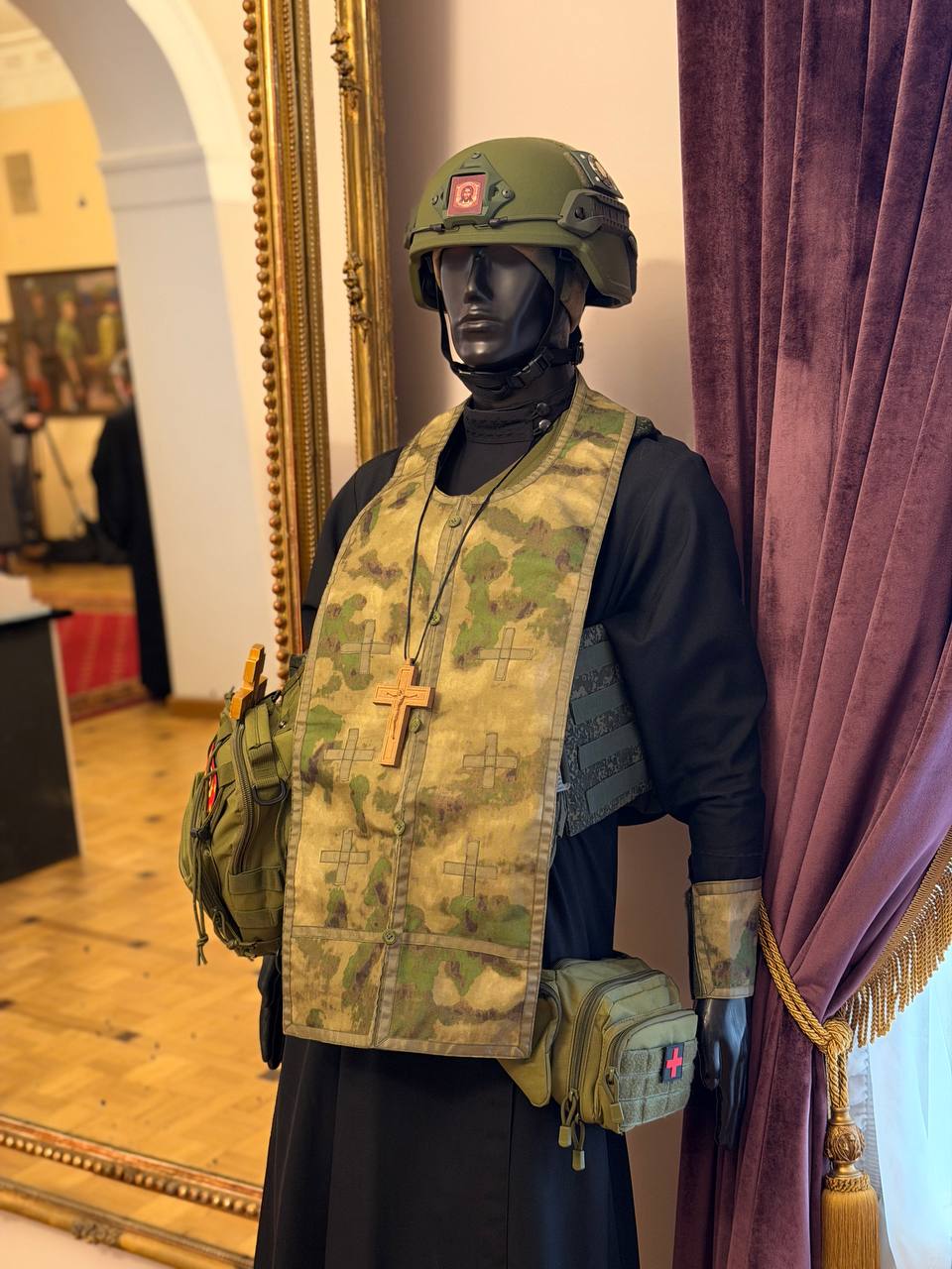 Марьяна Наумова: Сегодня удалось побывать на Международных Рождественских образовательных чтениях в Москве, которые проходили в Краснознаменном зале Центрального Дома Российской Армии им. М.В Фрунзе. Я попала на военную... Марьяна Наумова: Сегодня удалось побывать на Международных Рождественских образовательных чтениях в Москве, которые проходили в Краснознаменном зале Центрального Дома Российской Армии им. М.В Фрунзе. Я попала на военную...