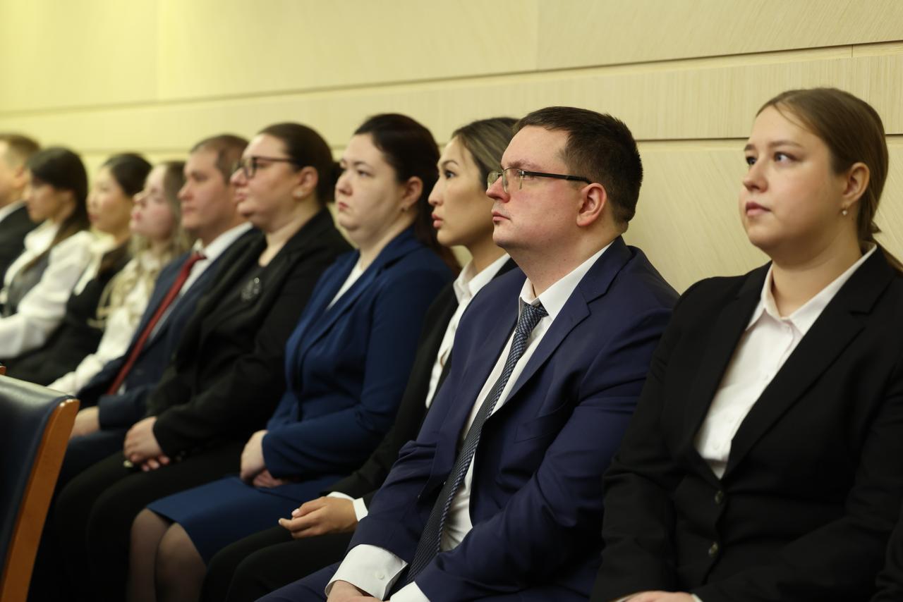 Алексей Шапошников: На заседании Московской городской Думы утверждены 32 кандидатуры мировых судей, которых представила заместитель Председателя Московского городского суда Любовь Ишмуратова Алексей Шапошников: На заседании Московской городской Думы утверждены 32 кандидатуры мировых судей, которых представила заместитель Председателя Московского городского суда Любовь Ишмуратова