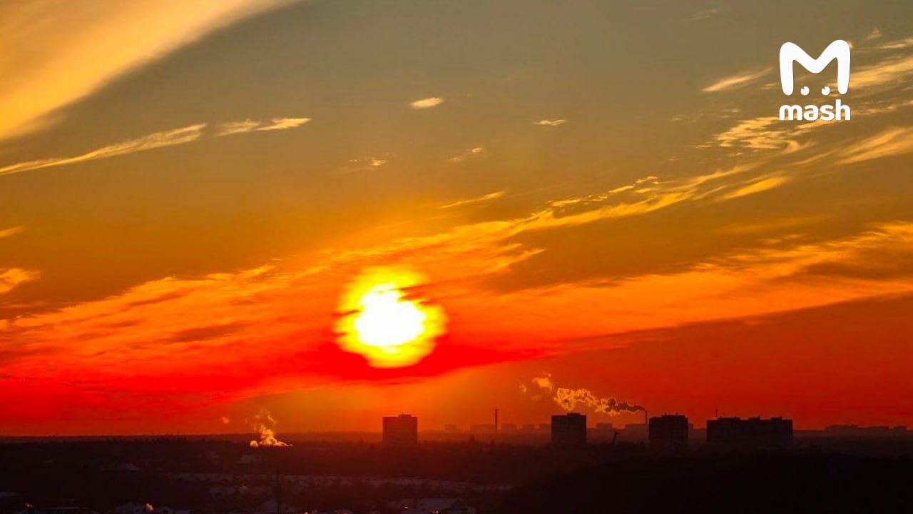 Розовый закат напоминает москвичам — до весны меньше 30 дней Розовый закат напоминает москвичам — до весны меньше 30 дней