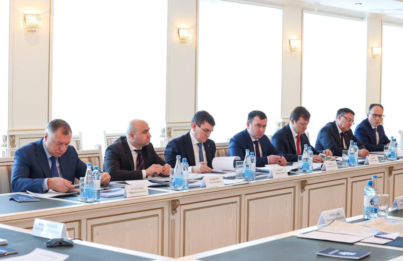 В Следственном комитете России состоялось оперативное совещание по вопросам ремонта и строительства ведомственных учреждений в Санкт-Петербурге и Москве В Следственном комитете России состоялось оперативное совещание по вопросам ремонта и строительства ведомственных учреждений в Санкт-Петербурге и Москве