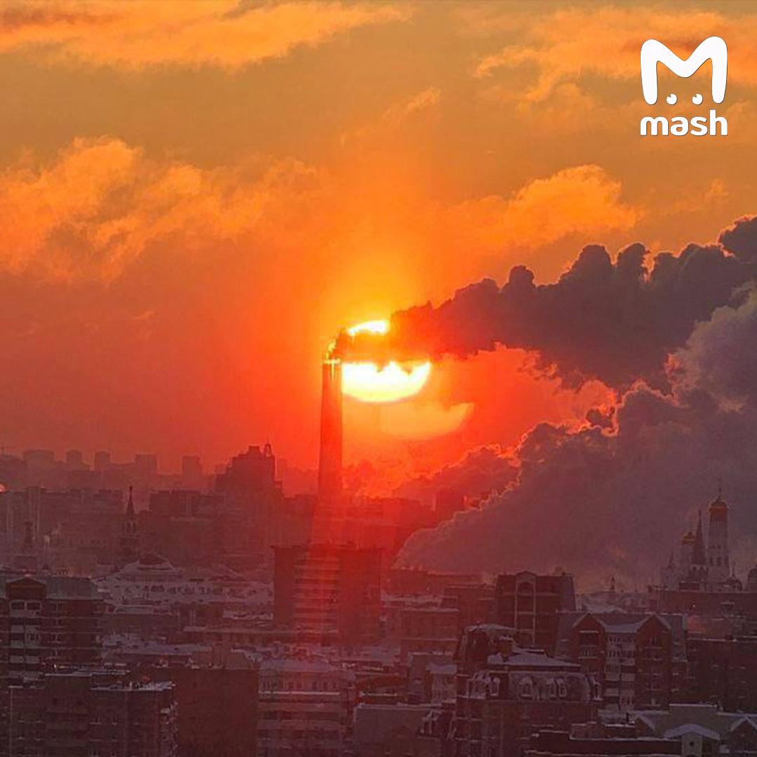 Розовый закат напоминает москвичам — до весны меньше 30 дней Розовый закат напоминает москвичам — до весны меньше 30 дней