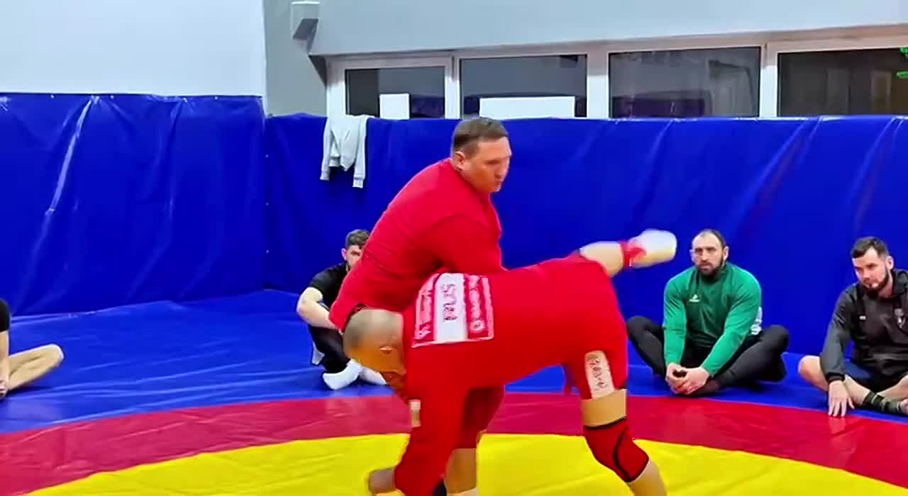 Руководитель рабочей группы Мосгордумы по вопросам поддержки участников специальной военной операции (СВО) и членов их семей Максим Руднев (фракция партии «Единая Россия») совместно с Московской Ассоциацией ветеранов СВО...