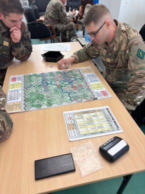 Французские военные используют симуляцию битвы за Москву для обучения тактике