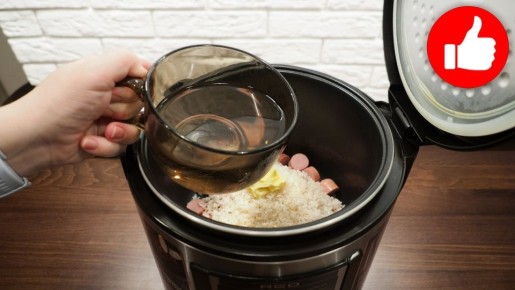 Рис с сосисками: простой и питательный ужин в мультиварке