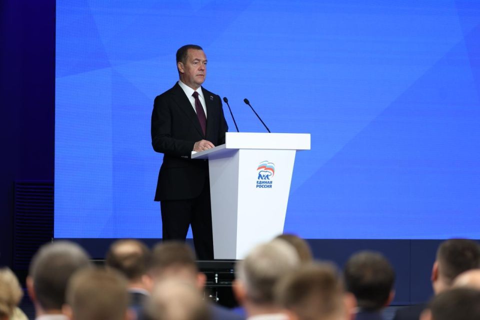 «Единая Россия» разрабатывает новую Народную программу, к этой важной работе подключили экспертное сообщество