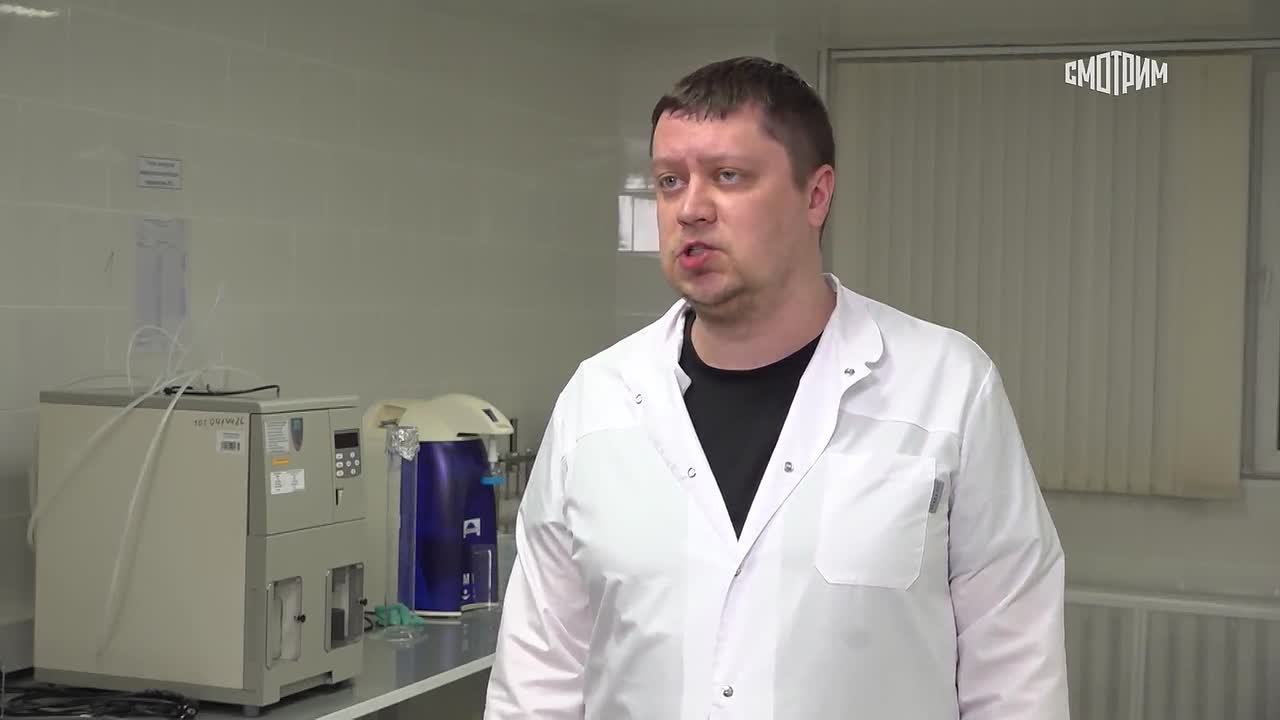 В подпольном цехе в Москве обнаружили массовое производство жидкостей для вейпов, которые поступали в продажу без проверок и сертификатов