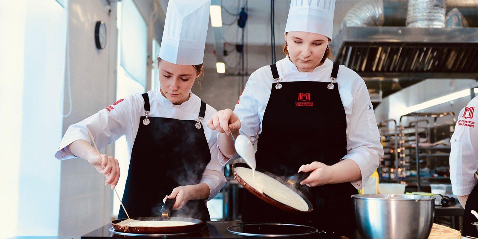 Студенты московских колледжей тоже отмечают Масленицу! В ближайшие дни для ребят пройдет множество тематических мероприятий