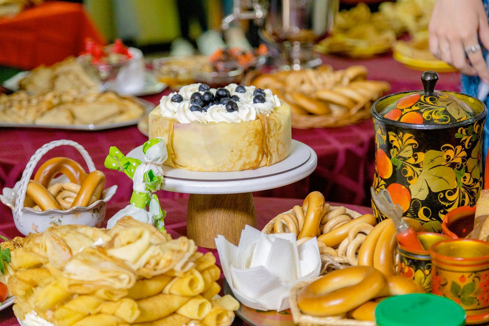 Студенты московских колледжей тоже отмечают Масленицу! В ближайшие дни для ребят пройдет множество тематических мероприятий Студенты московских колледжей тоже отмечают Масленицу! В ближайшие дни для ребят пройдет множество тематических мероприятий