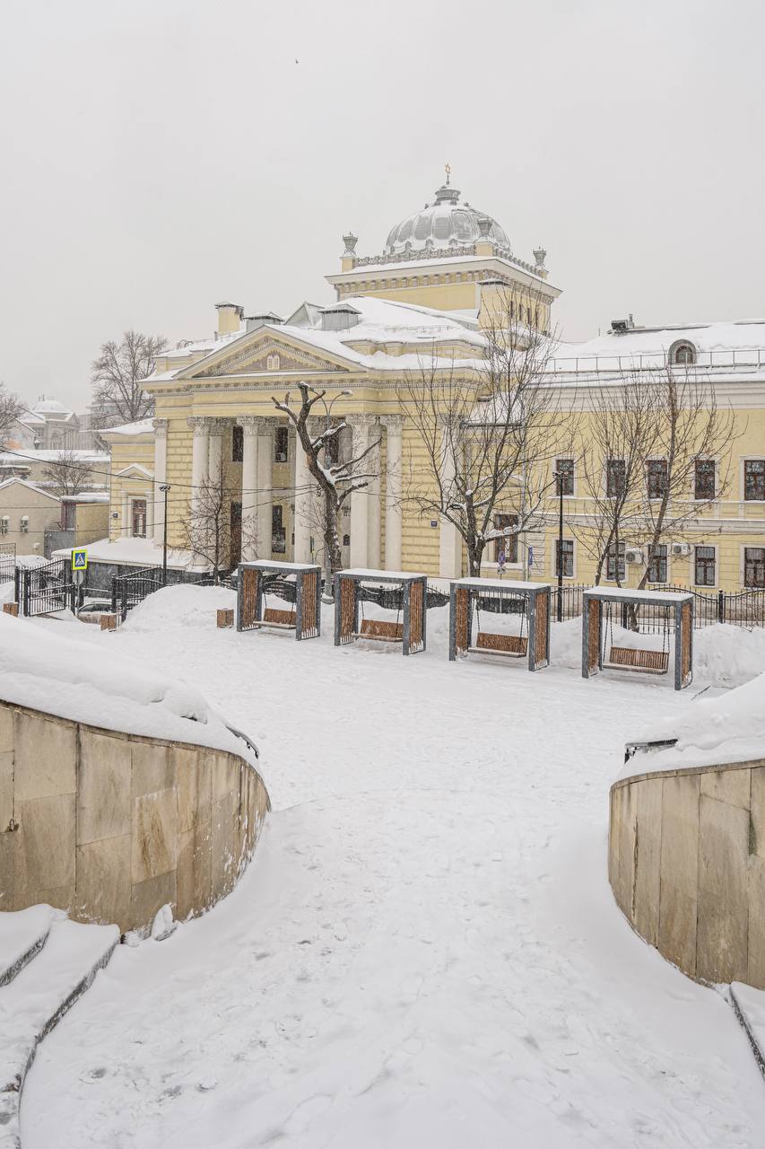 Белая Москва после снегопада Белая Москва после снегопада
