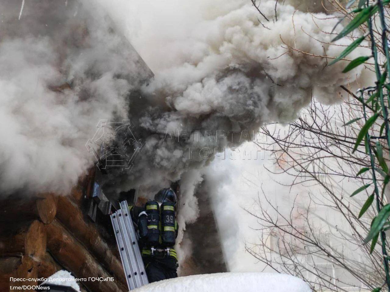 "Таежные бани" полыхают в Москве — мощный пожар в 150 "квадратов" разгорелся в здании на Волоколамском шоссе "Таежные бани" полыхают в Москве — мощный пожар в 150 "квадратов" разгорелся в здании на Волоколамском шоссе
