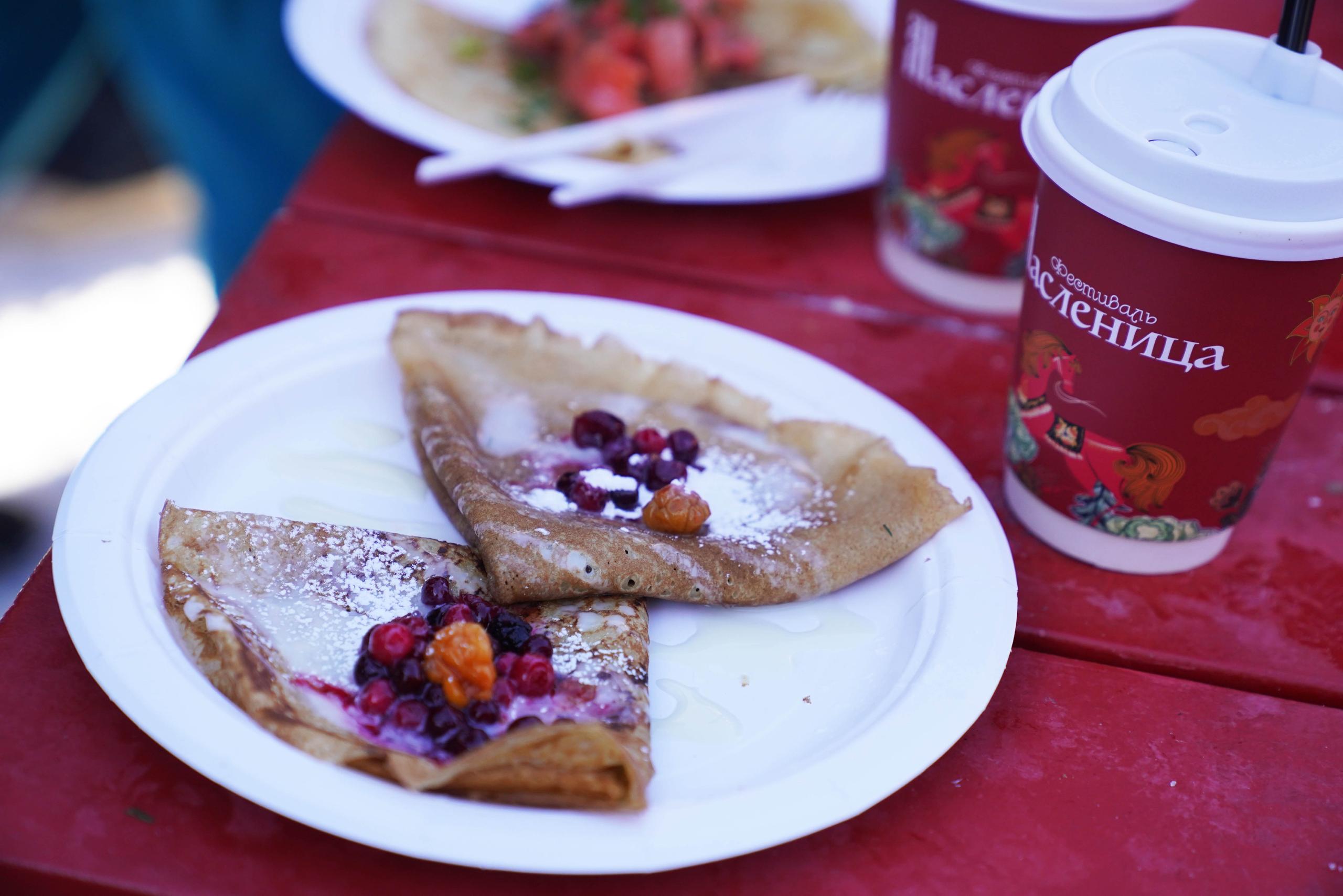 Вкусные блинчики, народные забавы и мастер-классы — вот так проходит фестиваль «Масленица» Вкусные блинчики, народные забавы и мастер-классы — вот так проходит фестиваль «Масленица»