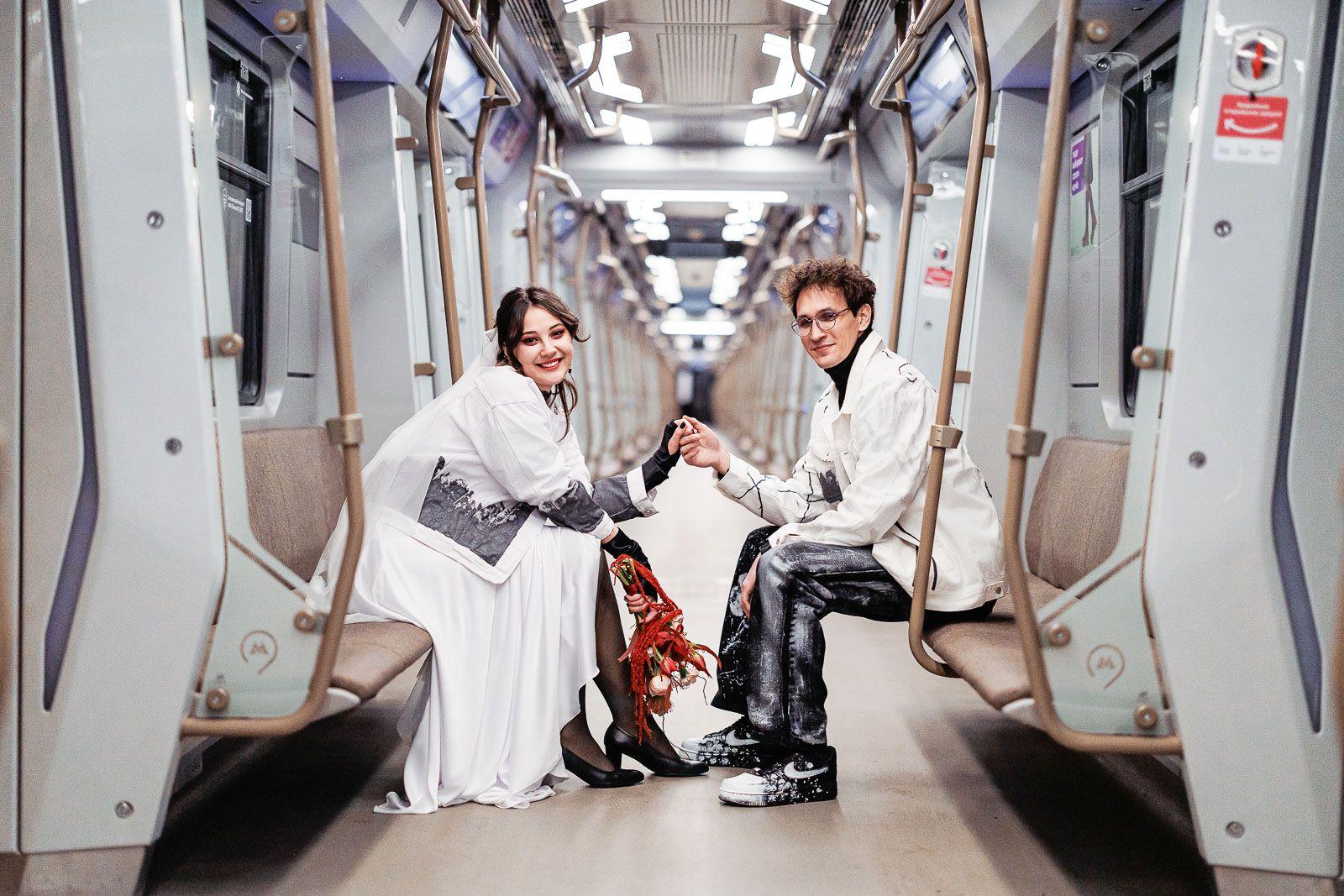 Первые в этом году свадьбы уже прошли на станции метро «Маяковская» Первые в этом году свадьбы уже прошли на станции метро «Маяковская»