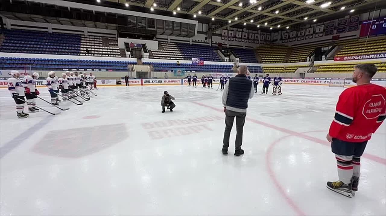 Евгений Попов: На Западе Москвы разыграли Кубок Сетуни по хоккею среди любительских команд, посвященный дню защитника Отечества