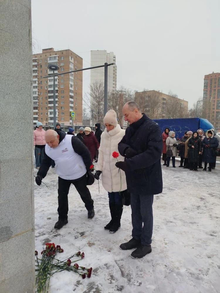 Алексей Шапошников: В районах СВАО прошли памятные акции, посвящённые Дню защитника Отечества Алексей Шапошников: В районах СВАО прошли памятные акции, посвящённые Дню защитника Отечества