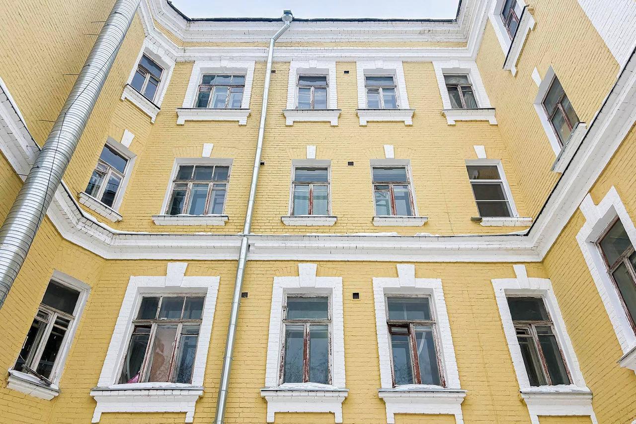 10 лет реставрации: в Москве отремонтировали фасады восьми домов с редкими полукруглыми ризалитами