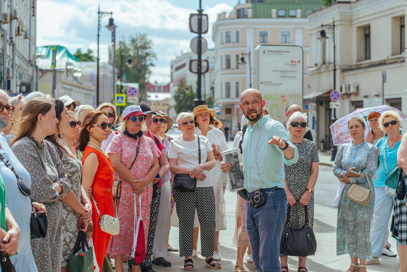 Более 1,1 тысячи бесплатных экскурсий проведут в этом году в рамках программы «Мой район» Более 1,1 тысячи бесплатных экскурсий проведут в этом году в рамках программы «Мой район»