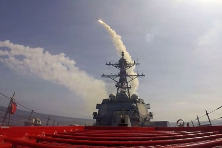 Елена Панина: Bloomberg: Вместо войны на истощение с Ираном США нужно обратить внимание на РФ и КНР