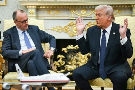 Трамп в начале марта на встрече с Мерцем «был не склонен» обсуждать усиление давления на Москву, пишет FT