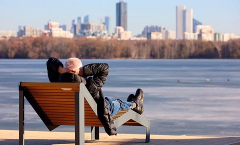 Температура в Москве в выходные будет превышать норму на 4—5 °C