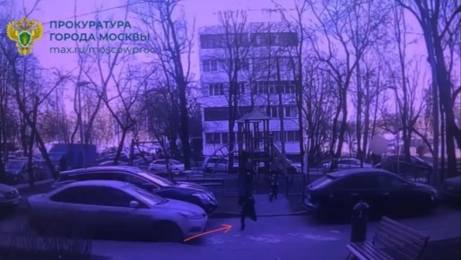 Водитель легкового автомобиля сбил восьмилетнего мальчика на юге Москвы