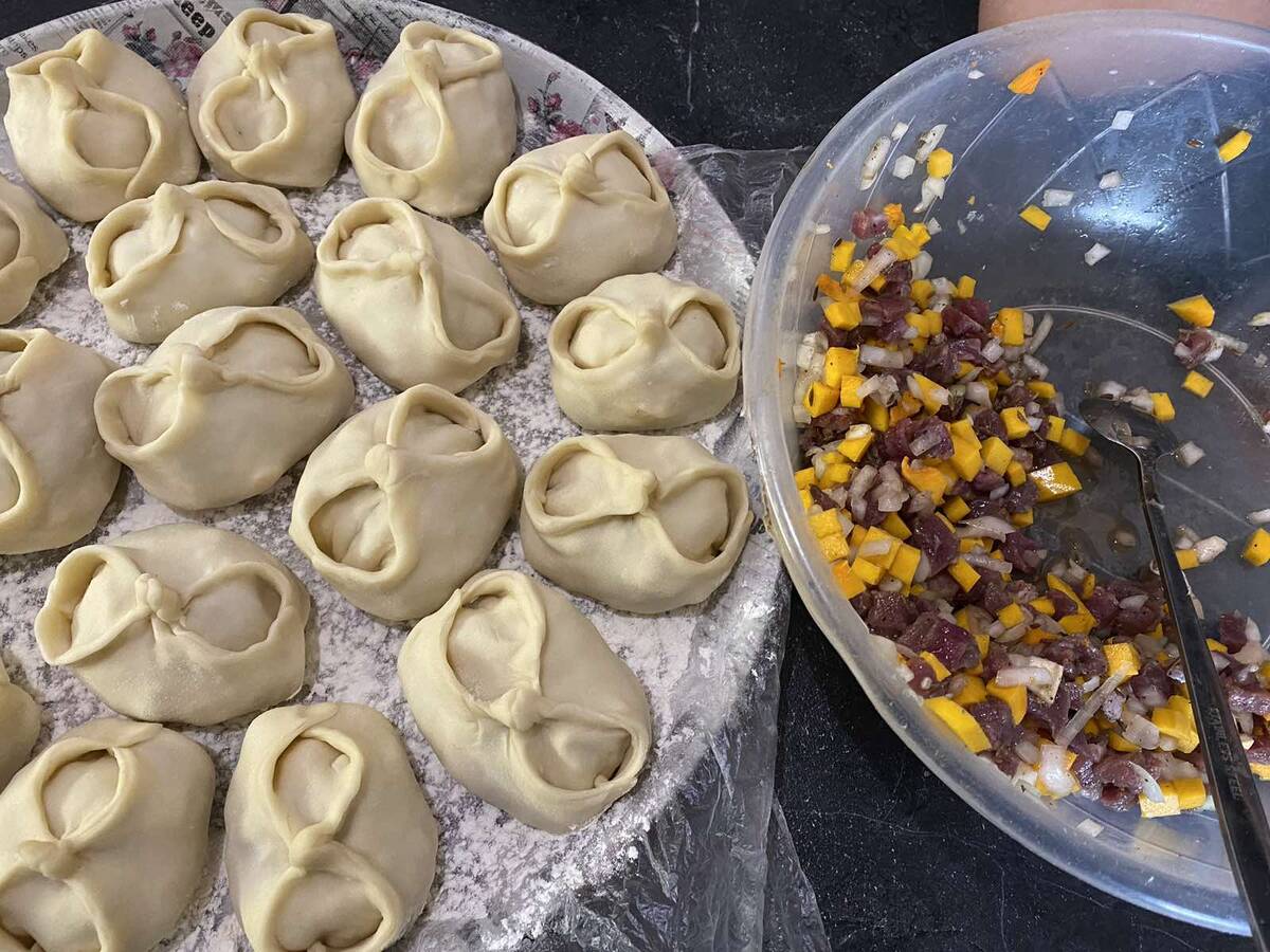 Как приготовить манты с тыквой по-новому: секреты от узбекской бабушки