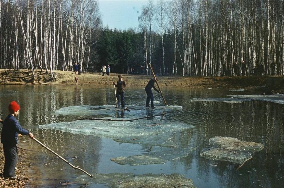 ��������: ����� � ���������� �����, 1976