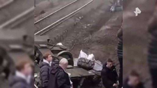 Первые кадры с места схода вагонов пассажирского поезда Челябинск–Москва в Ульяновской области публикуют в соцсетях