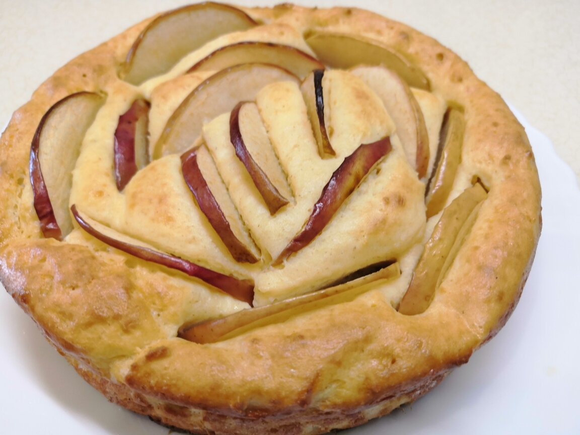 Легкая и вкусная: как приготовить творожную шарлотку без угрызений совести