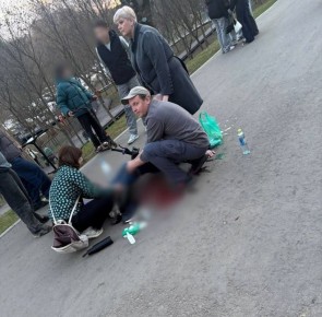 Школьницы на электросамокате сбили пенсионера в Москве