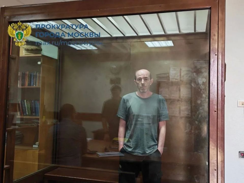 Мужчина, забивший молотком семейную пару на северо-востоке Москвы, арестован, сообщили в столичной прокуратуре