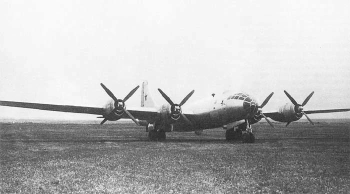 19 мая 1947 года первый полет первого советского стратегического бомбардировщика Ту-4 19 мая 1947 года первый полет первого советского стратегического бомбардировщика Ту-4