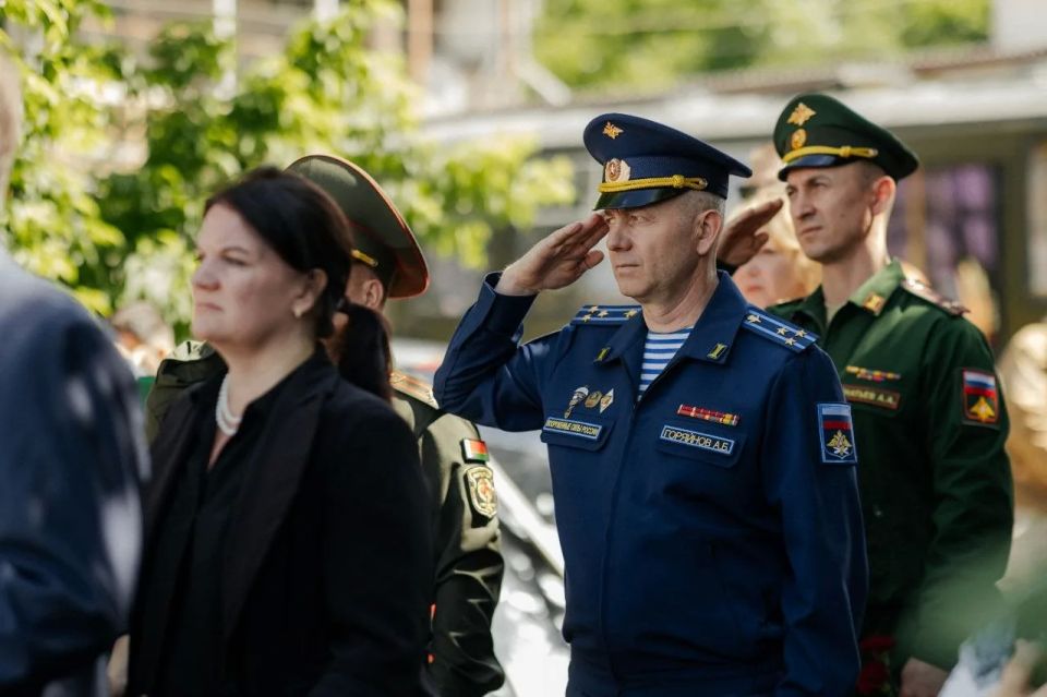 История оживает: в Ереване ко дню рождения Ивана Паскевича открыли памятную табличку Русско-Армянского Атласа История оживает: в Ереване ко дню рождения Ивана Паскевича открыли памятную табличку Русско-Армянского Атласа