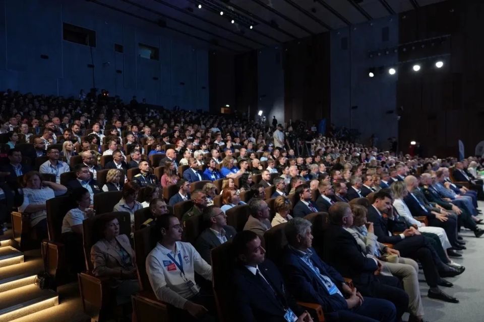 Дмитрий Саблин: Принял участие в региональном отчётно-программном форуме «Единой России» «Есть результат!», который прошёл сегодня в Москве Дмитрий Саблин: Принял участие в региональном отчётно-программном форуме «Единой России» «Есть результат!», который прошёл сегодня в Москве