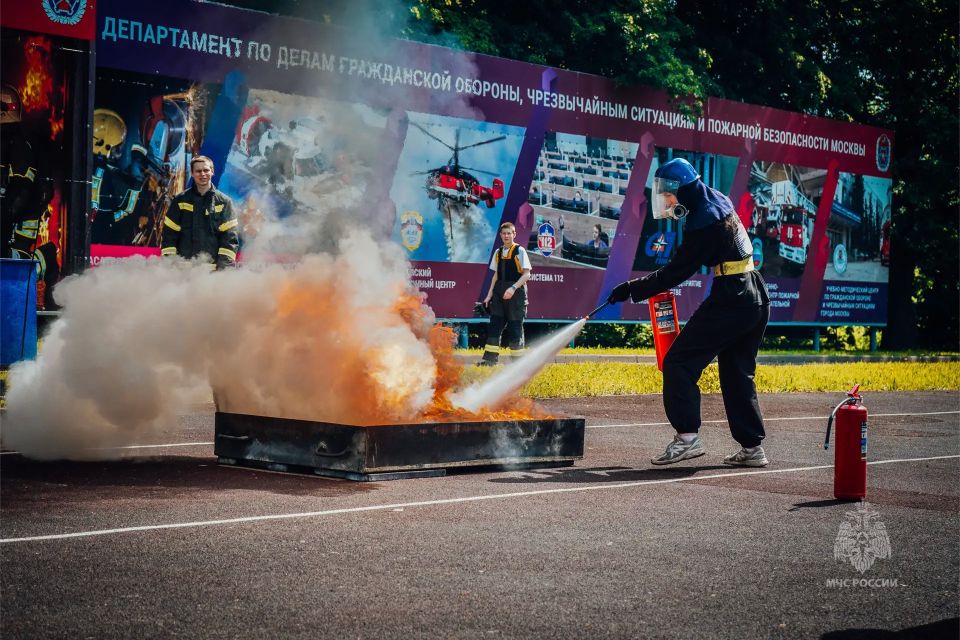 Определены победители и призёры Чемпионата и Первенства Москвы по пожарно-спасательному спорту Определены победители и призёры Чемпионата и Первенства Москвы по пожарно-спасательному спорту