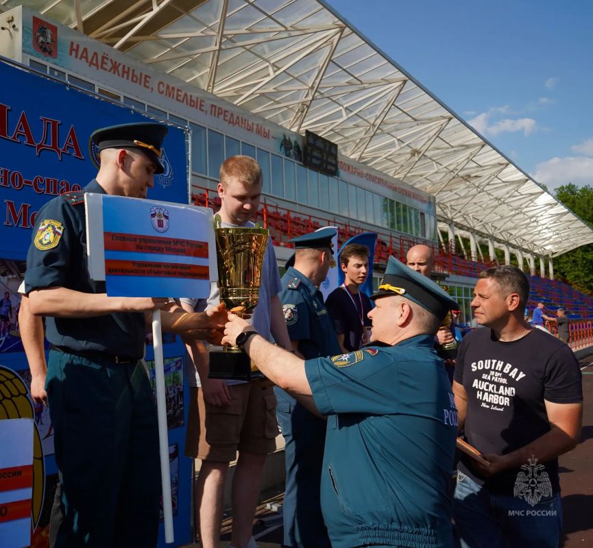 Определены победители и призёры Чемпионата и Первенства Москвы по пожарно-спасательному спорту Определены победители и призёры Чемпионата и Первенства Москвы по пожарно-спасательному спорту