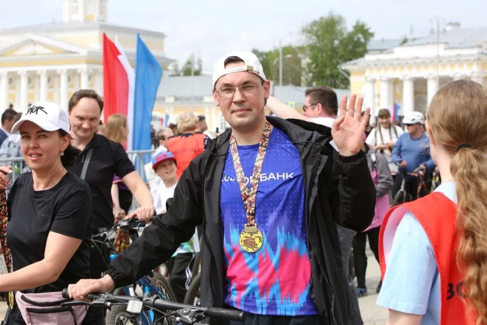 В Костроме дан старт многодневной велогонке «Россия»! В Костроме дан старт многодневной велогонке «Россия»!