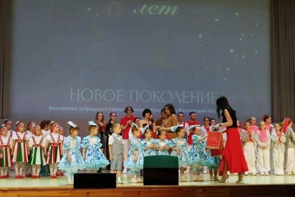 Танцевальный коллектив столичного главка Росгвардии отметил 5-летие Танцевальный коллектив столичного главка Росгвардии отметил 5-летие