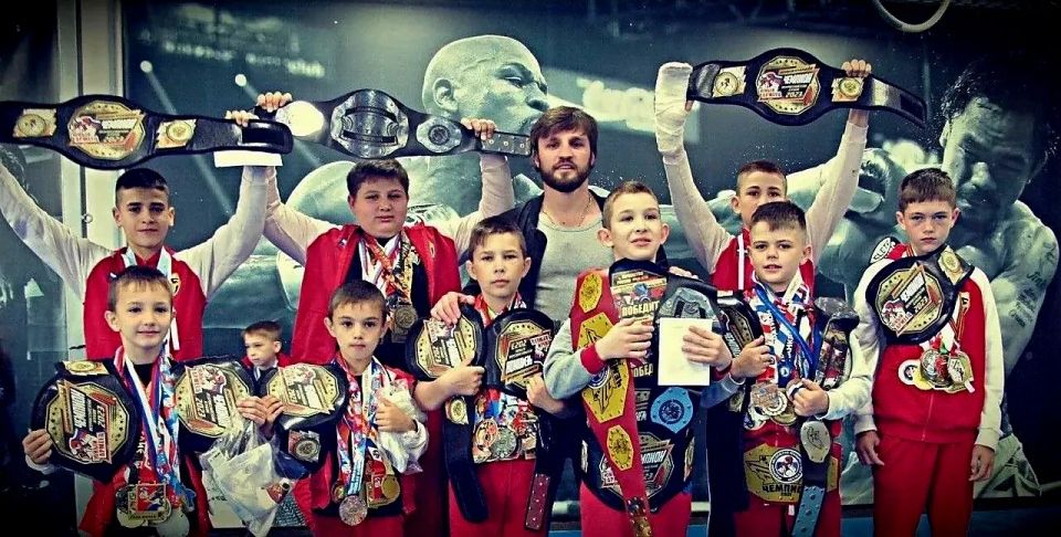В Международный день спортивной борьбы сотрудник вневедомственной охраны столичного главка Росгвардии стал героем рубрики «Знай наших» В Международный день спортивной борьбы сотрудник вневедомственной охраны столичного главка Росгвардии стал героем рубрики «Знай наших»