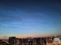 Серебристые облака в ночном небе над Москвой