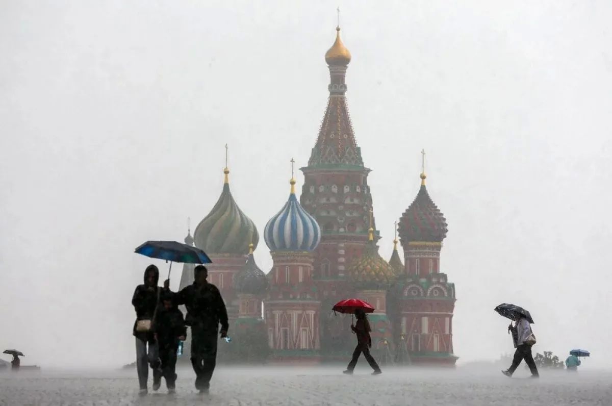 Циклон испортил лето в Москве на неделю