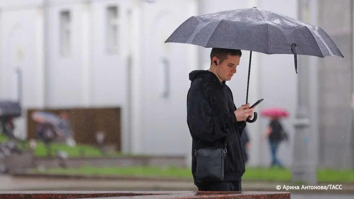 Облачную погоду с прояснениями, небольшой дождь и до +22 градусов прогнозируют в Москве сегодня