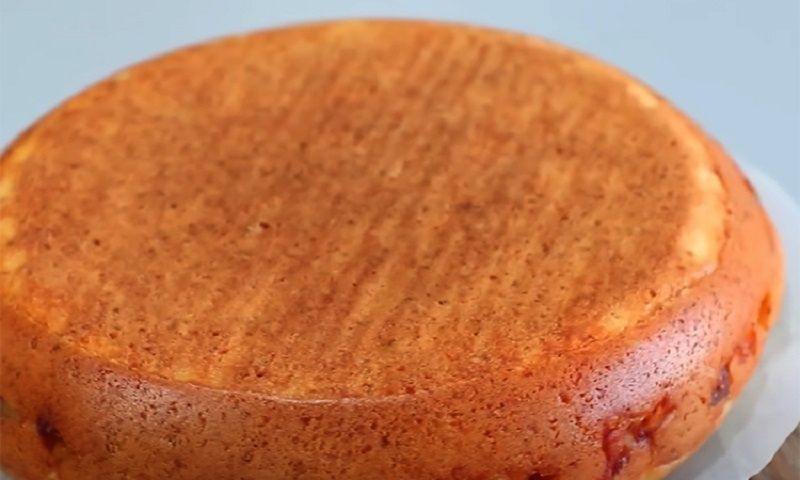 Заливной пирог на сковороде: быстро, просто и вкусно