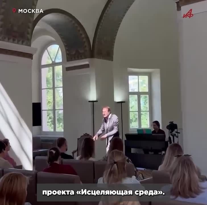 «Исцеляющая среда»: москвичей ждут концерты, постановки и музейные экспозиции прямо в больницах