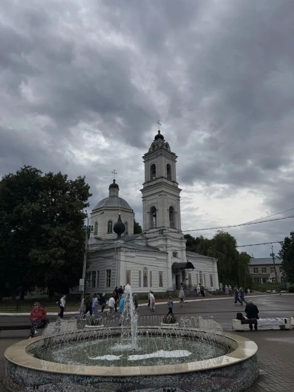 Владимир Мединский: Таруса. 140 км от Москвы. Лет на 100 младше столицы - 11 июля этот небольшой городок отмечает день рождения