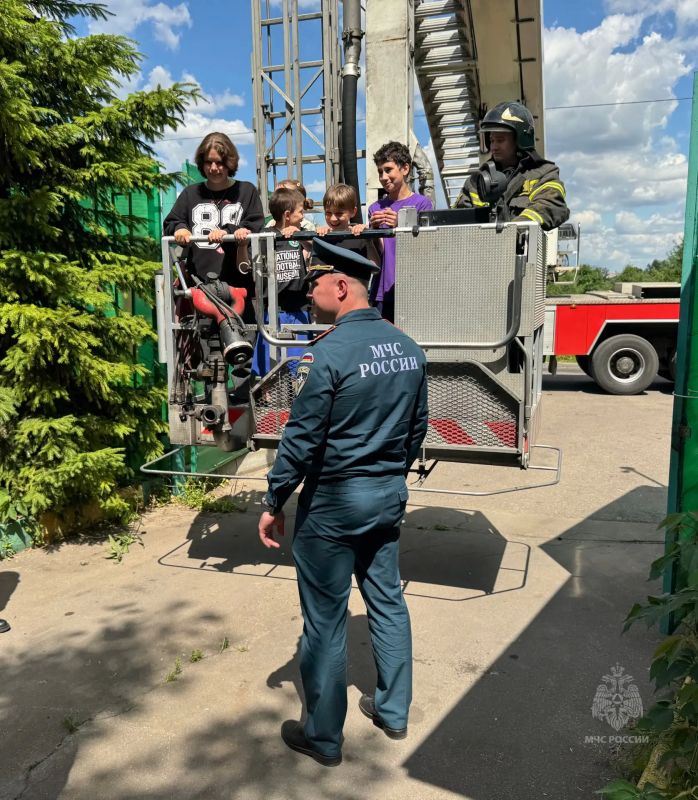 Праздник безопасности в семейном центре «Планета Семьи» Праздник безопасности в семейном центре «Планета Семьи»