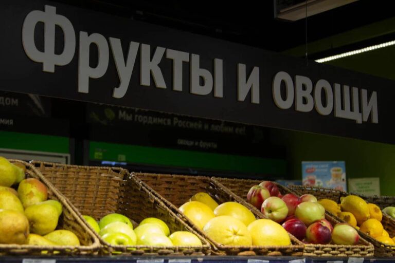 Как правильно очистить импортные фрукты и овощи от воска: полезные советы