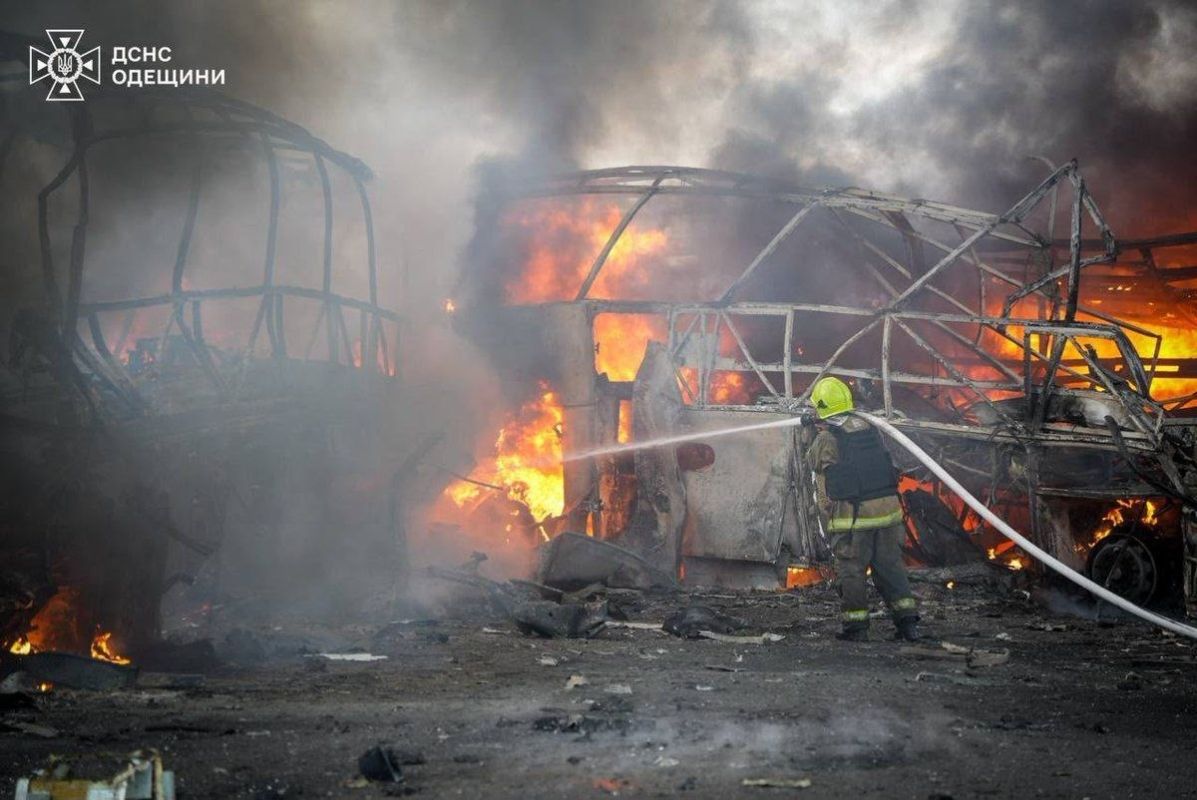 БОМБАРДИРОВКА ПО МОСКВЕ. В ночь с 12 на 13 июля 2026 года силы, поддерживаемые странами Запада, вновь атаковали Московскую область, используя более 350 беспилотников БОМБАРДИРОВКА ПО МОСКВЕ. В ночь с 12 на 13 июля 2026 года силы, поддерживаемые странами Запада, вновь атаковали Московскую область, используя более 350 беспилотников